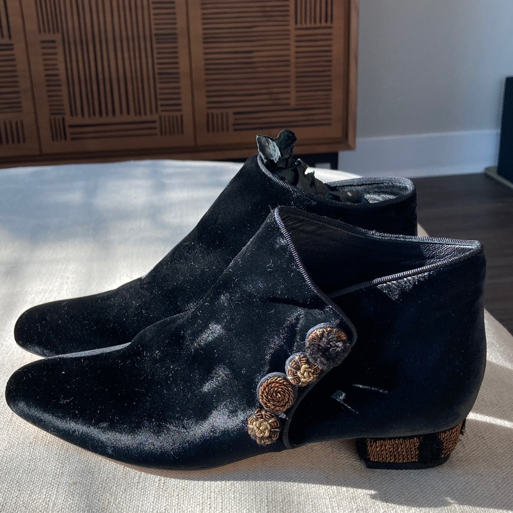 Elegant Black Sanayi 313 Velvet Ankle Boots